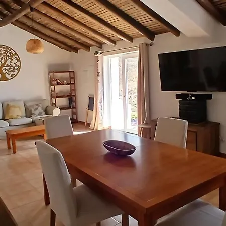 Nyaraló Quinta Da Varzea Grande - *